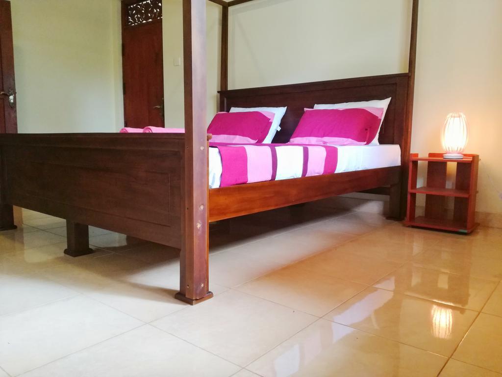 Golden Beach Rest Hotel Tangalle Buitenkant foto
